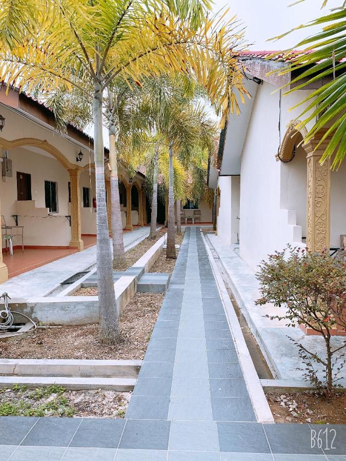 Dhania Cenang Beach Motel Pantai Cenang  Εξωτερικό φωτογραφία