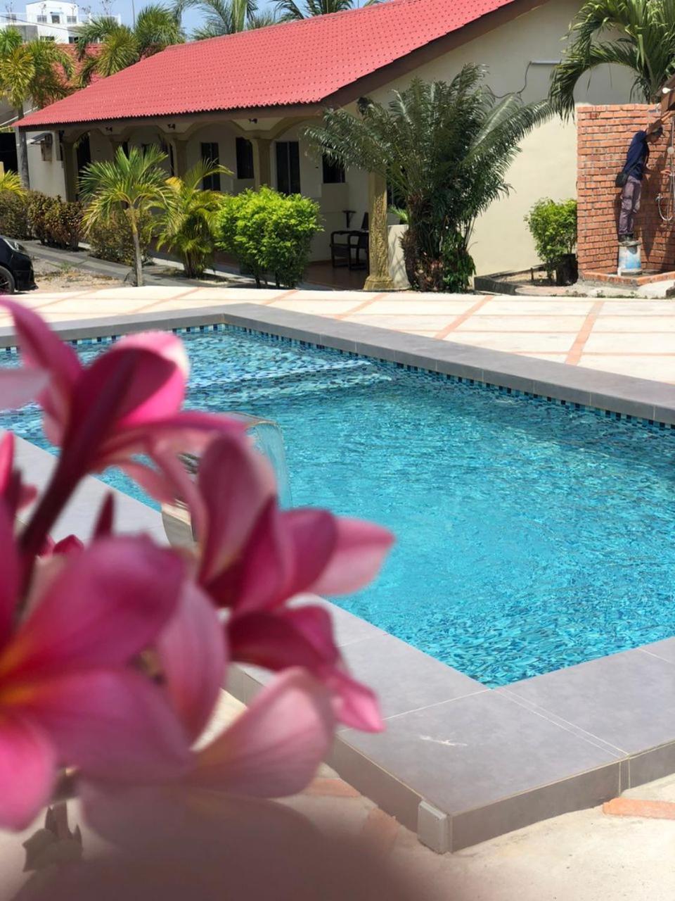 Dhania Cenang Beach Motel Pantai Cenang  Εξωτερικό φωτογραφία