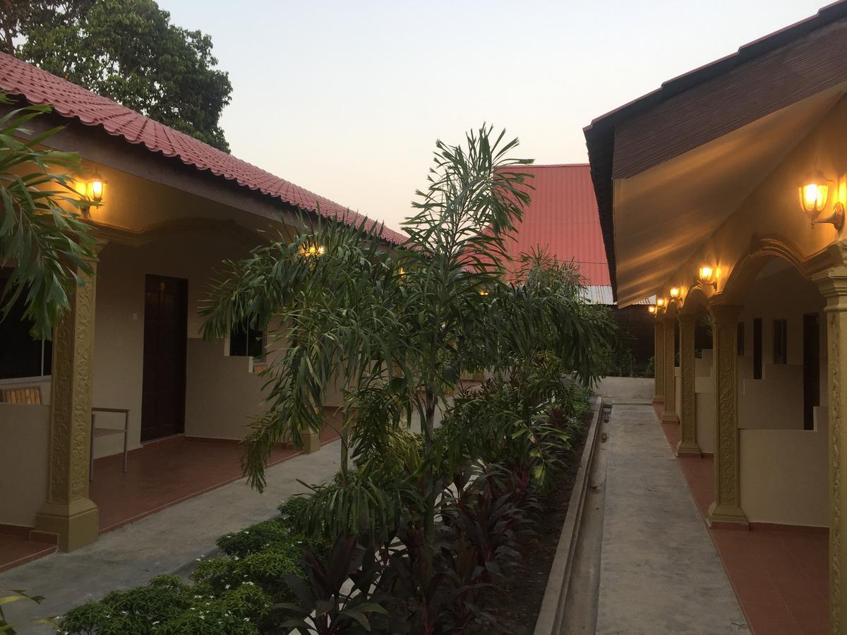 Dhania Cenang Beach Motel Pantai Cenang  Εξωτερικό φωτογραφία