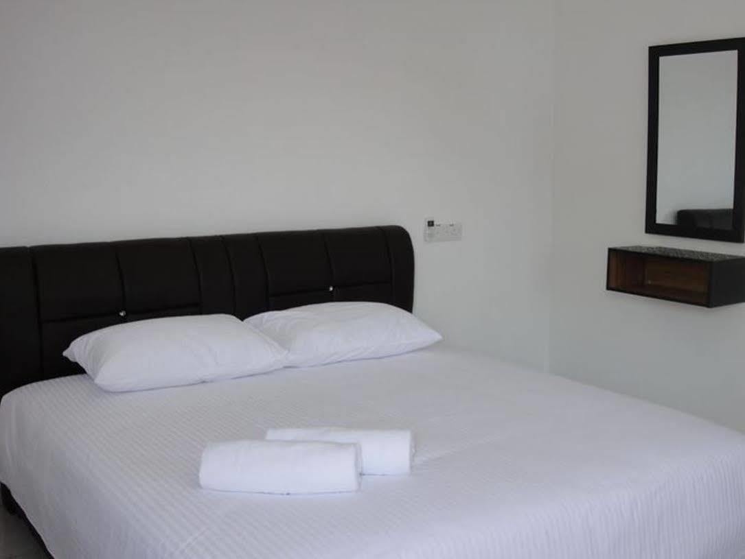 Dhania Cenang Beach Motel Pantai Cenang  Εξωτερικό φωτογραφία